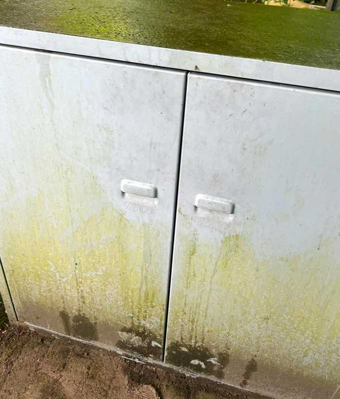 Mara Clean - Muellbox vor der Reinigung